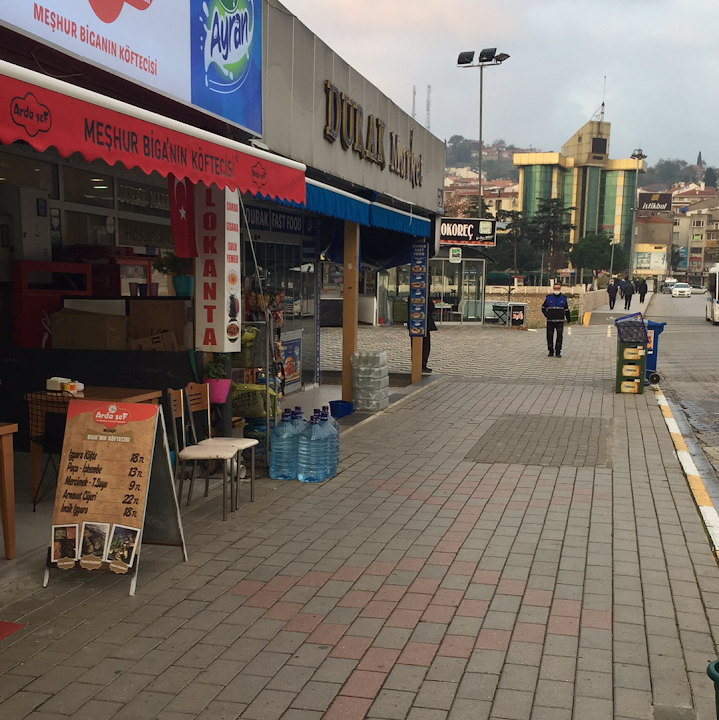 Biga’nın Köftecisi Arda Şef Aile Restorantı