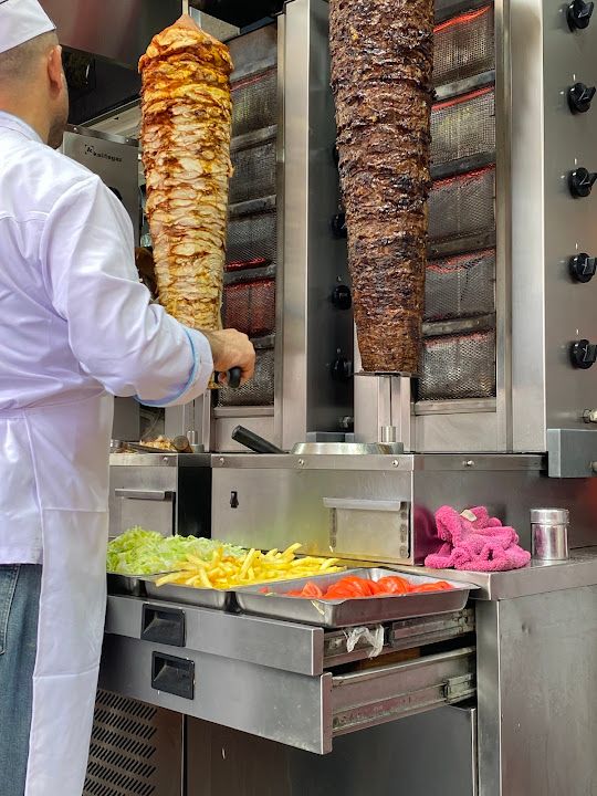 Çarşı Tavuk Döner