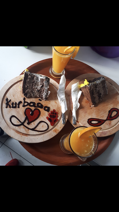 Tost Pi Cafe Atom