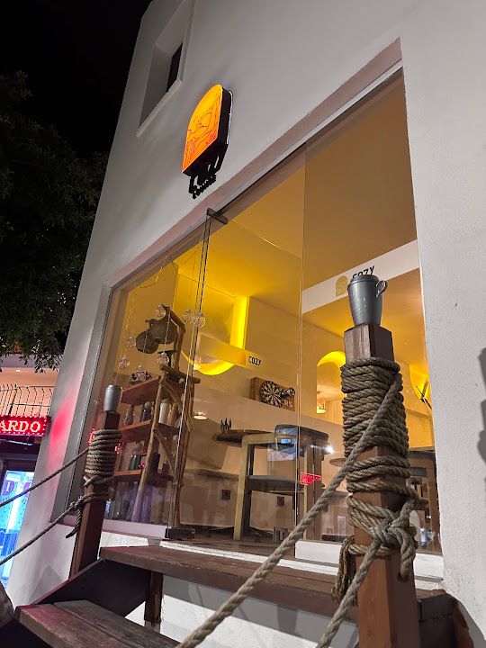 Cozy Lounge & Cafe (coffee Shop)
