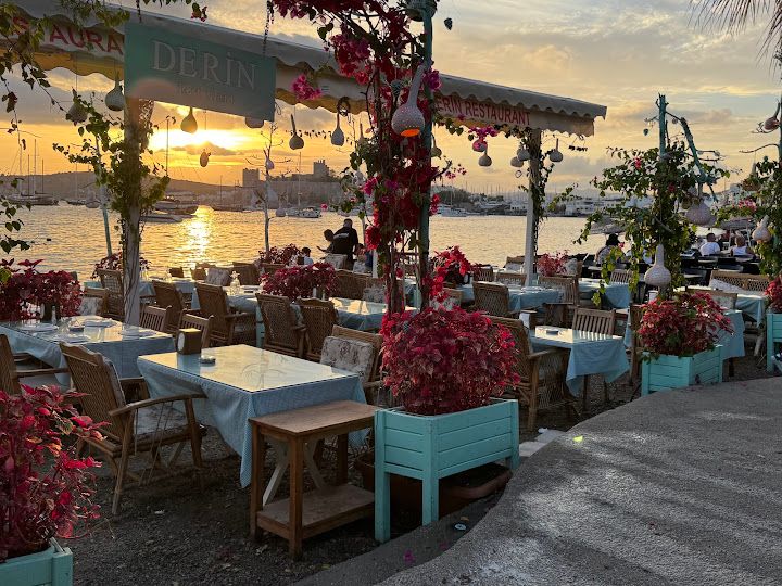 Derin Beach Bar Restaurant