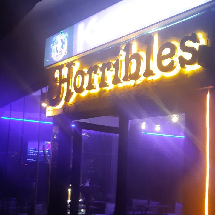 Horrıbles Karaoke Bar
