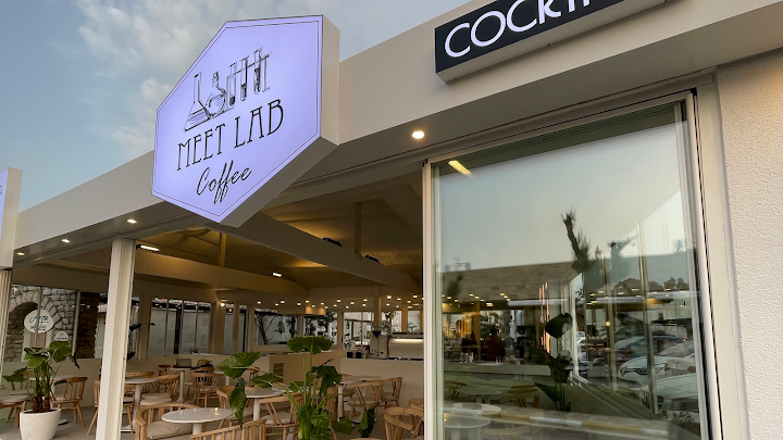 Meet Lab Coffee & Cocktails