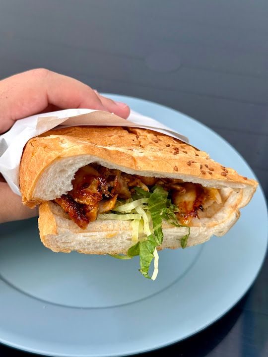 Nazili pide salonu ve Bizim donerci