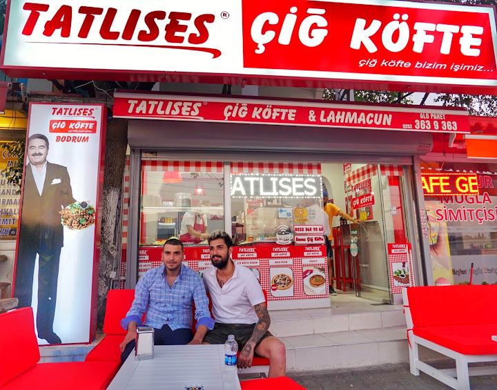 Tatlıses Çiğ Köfte Bitez