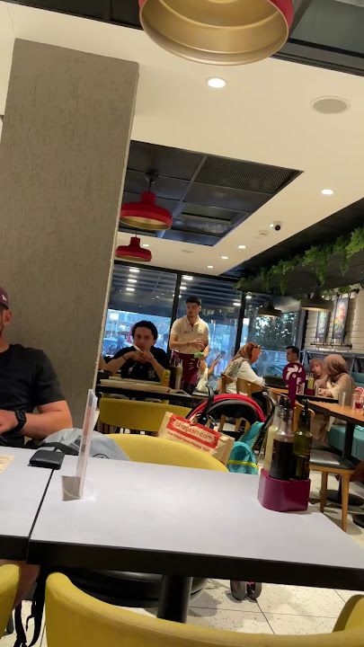 Tavuk Dünyası Bodrum Neyzen Tevfik Cadde