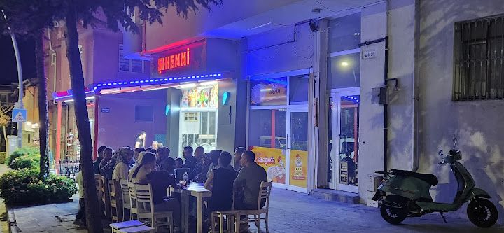 Şıh Emmi Dondurma Salonu