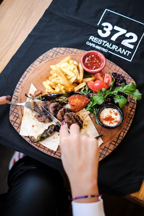 372 restaurant