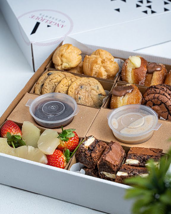 Angelique desserts bornova