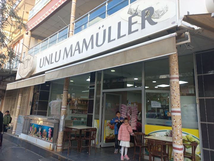 Bizim pastane
