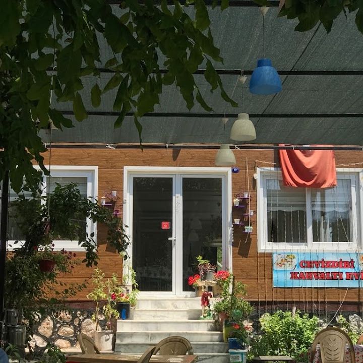 Çiçekli Köy Kahvaltısı Evi