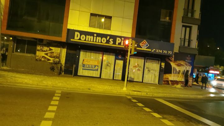 Domino's pizza bornova