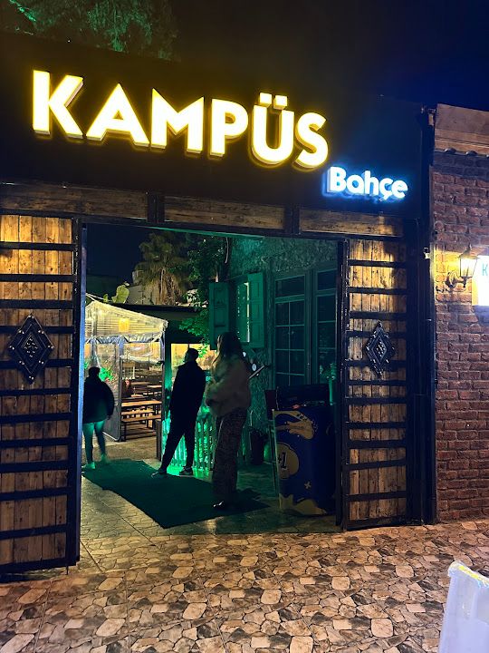 Kampüs bahçe gastro pub