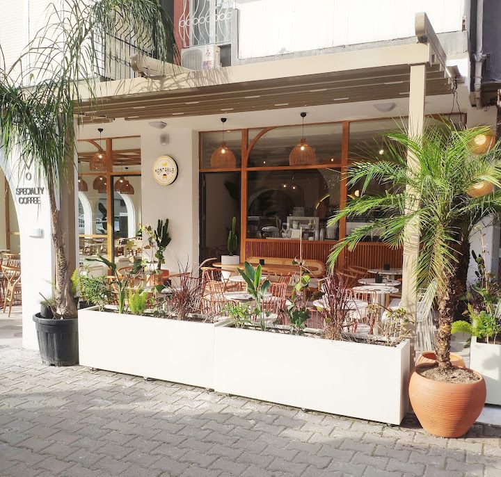 Kontrbus coffee co. bornova