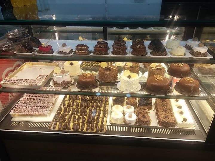 Meda Cafe Patisserie