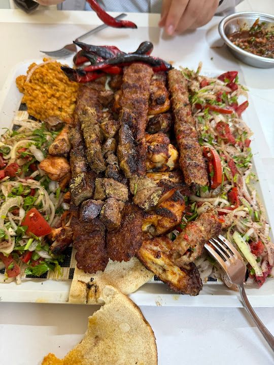 Meşhur urfa kebapçısı melekoğlu