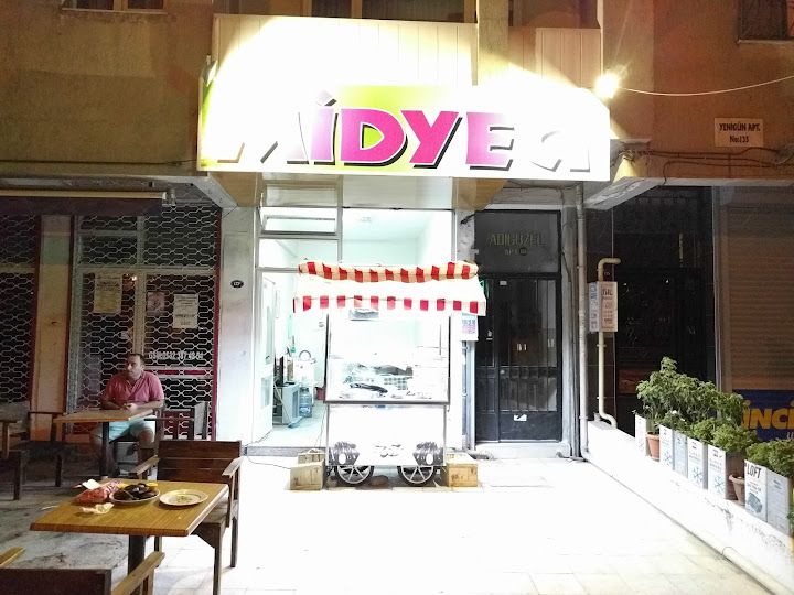 Midyeci Midye Dolma