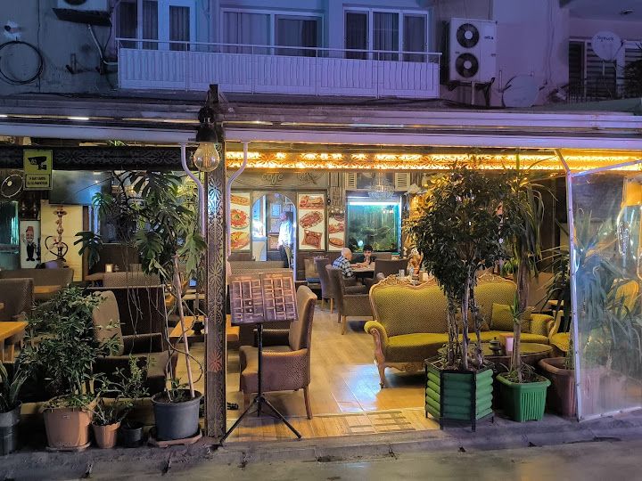 Otantic Cafe