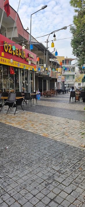 Özdemir Pide Salon