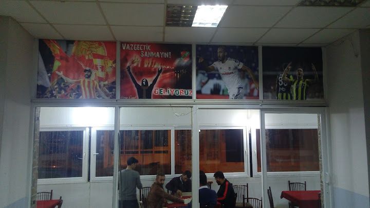 Şahinler kıraathanesi