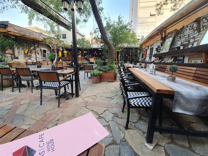 Teras Wine House Beer Garden