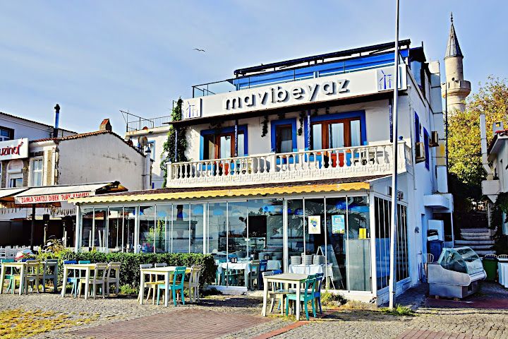Mavibeyaz Restaurant