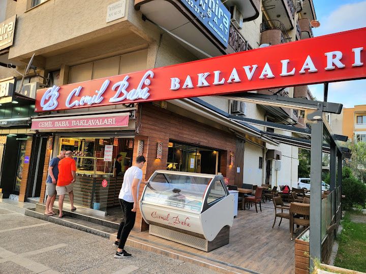 Cemil baba baklavaları buca