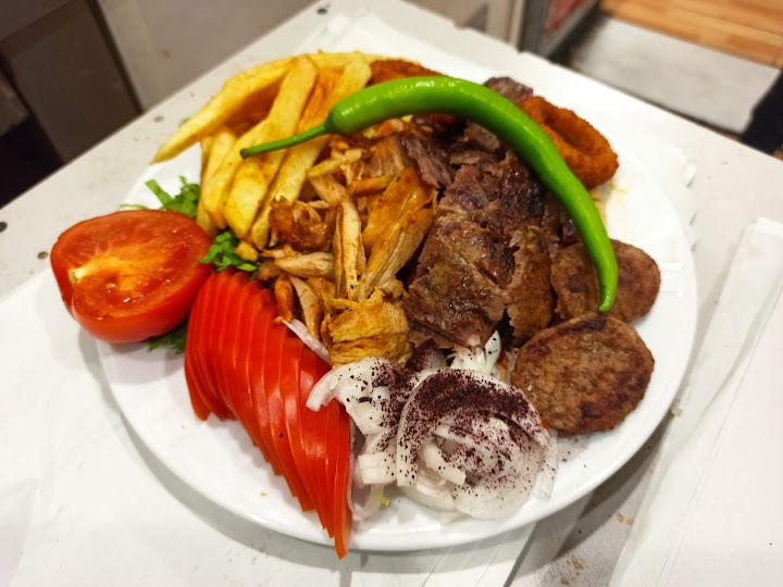 Deniz döner cafe