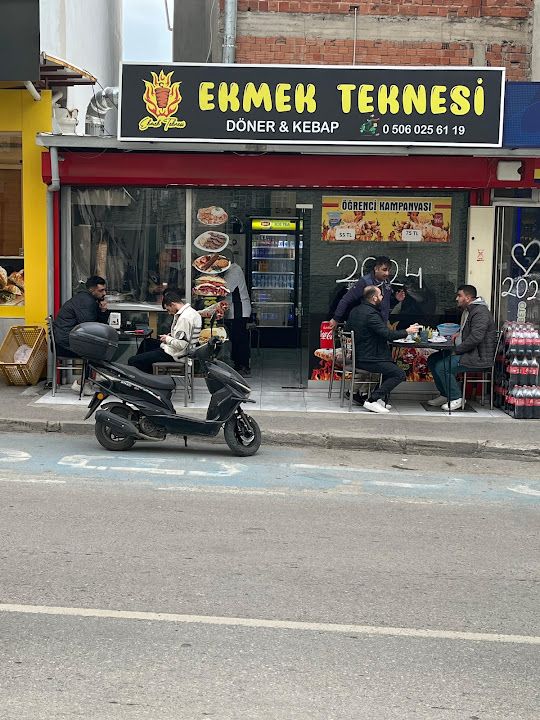 Ekmek Teknesi Döner Kebap Salonu