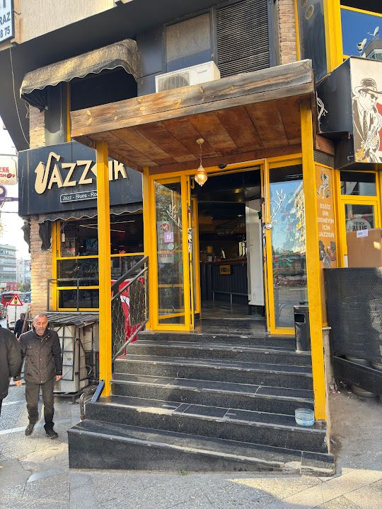 Jazzgir şirinyer