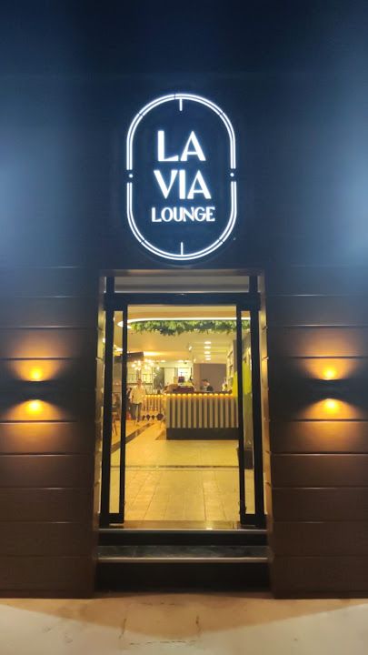 La via lounge buca