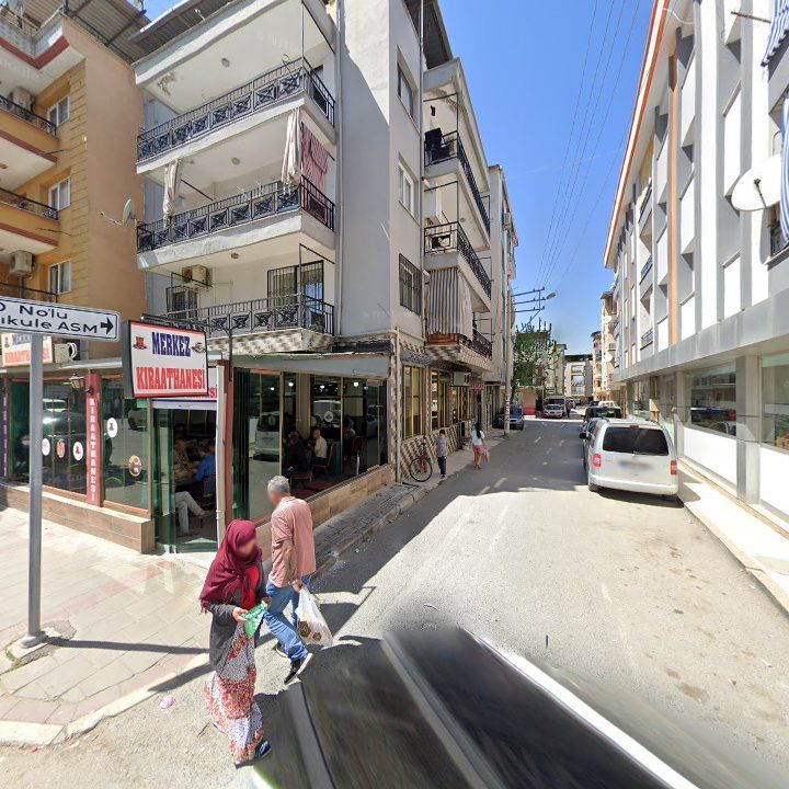 Merkez Kiraathanesi