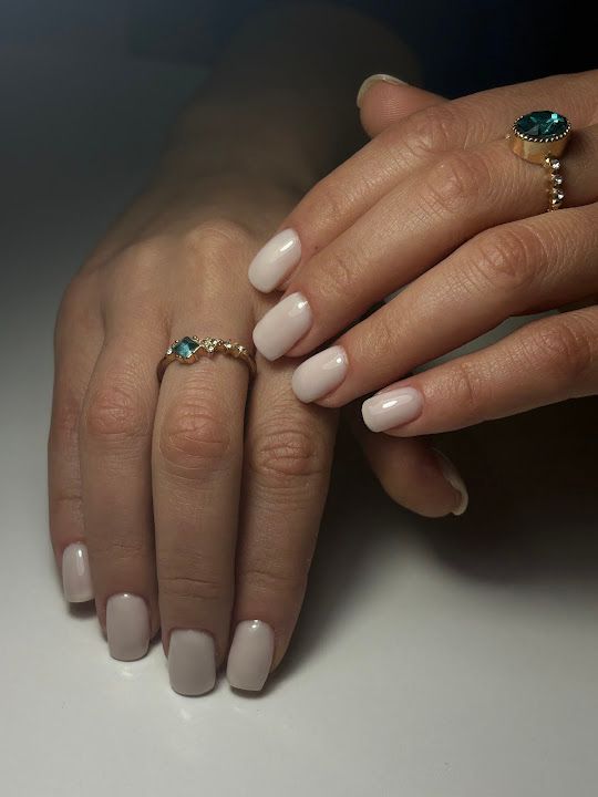 Moon Nail Studio