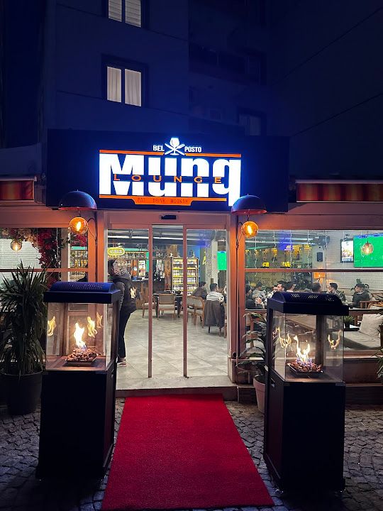 Munq Lounge