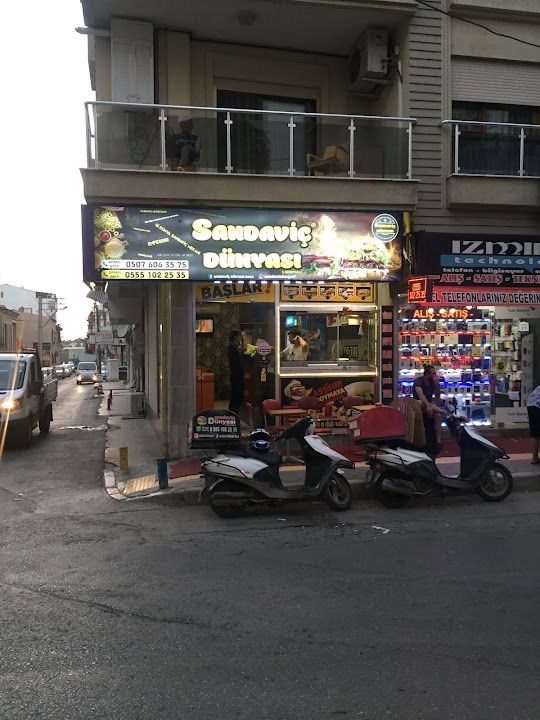 Sandaviç Dünyası