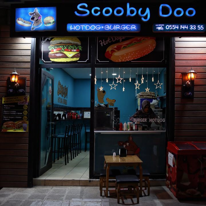 Scooby doo hotdog & burger