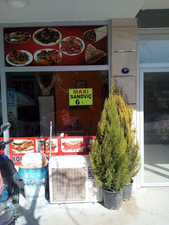 Tombili Süt Kuzu Kokoreç