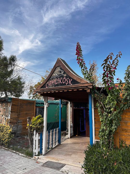 Camlı Köşk Restaurant – Büyükçekmece Balık Restoranı, Sahilde Deniz Manzaralı