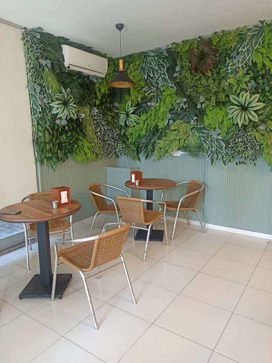 Fiyola Pasta & Cafe