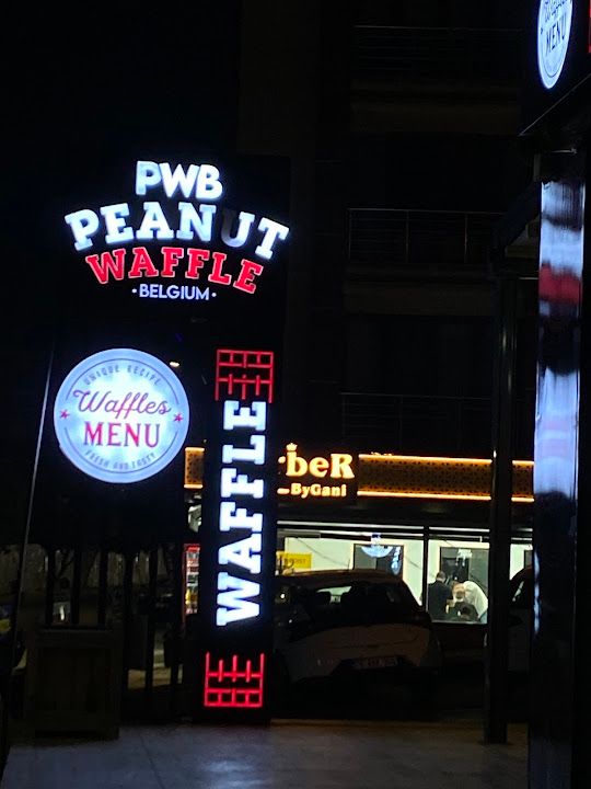 Peanut Waffle Belgium Büyükçekmece Mimaroba