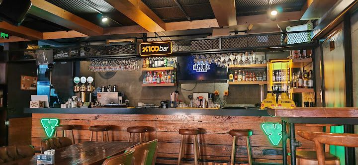 Republk Cafe & Restaurant
