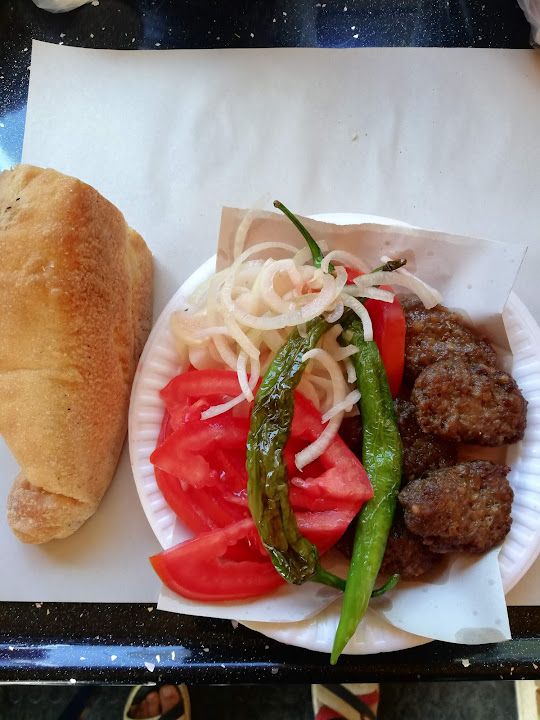 Sait'in Yeri... Kokoreç, Izgara Köfte, Sucuk Ekmek