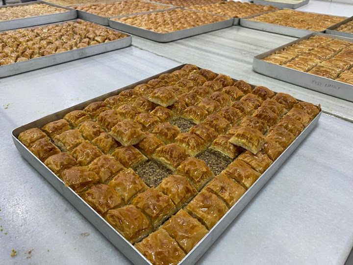 Ünlüoğlu Baklavaları (çan)