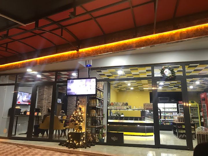 Yolka Cafe House