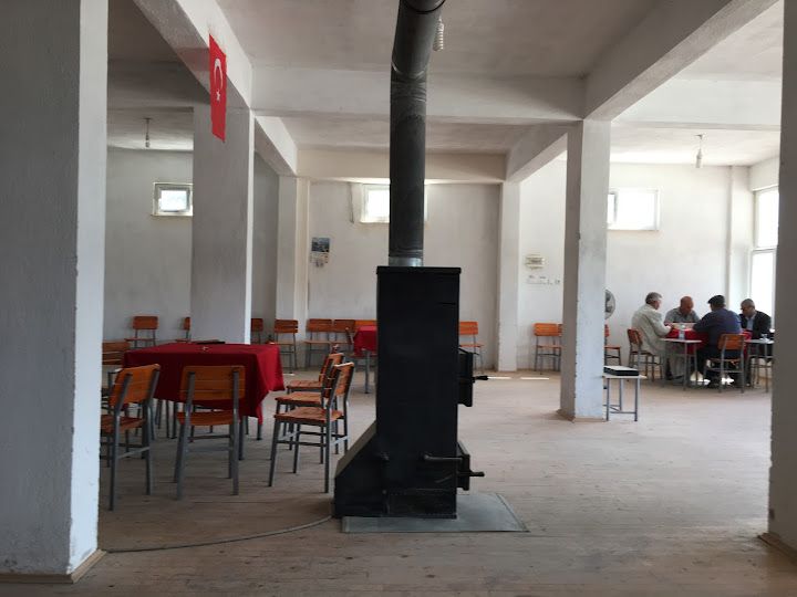 Ömer Eren Kıraathanesi