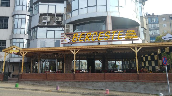 Yeşil Berceste Oyun Salonu