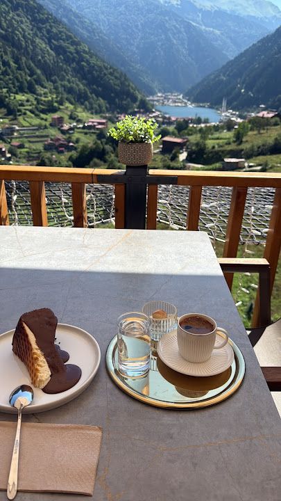 Balcony Cafe