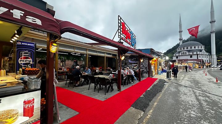 Bizim Tayfa Restaurant