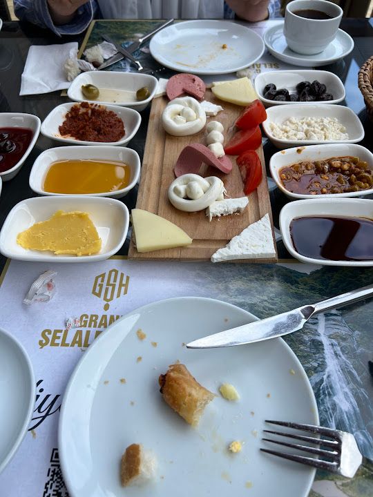 Uzungöl Şelale Cafe Restorant 2a