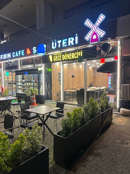 Karagöz Gece Dönercisi